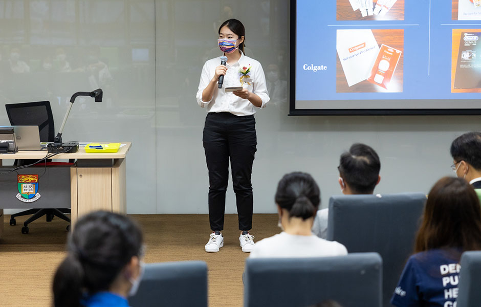 Miss Kelly Sze presents closing speech